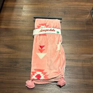 Aeropostal NWT Soft Plush Throw Blanket 50 x 60 in 100% Polyester.